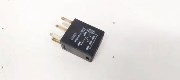 Chrysler 300 - 300C Other relay 05269988aa