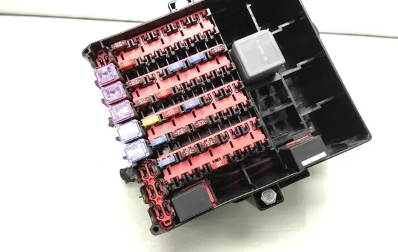 Ford Fiesta Fuse box set C1BT14A005LFA 8v5114536kc 5m5t14b192ea