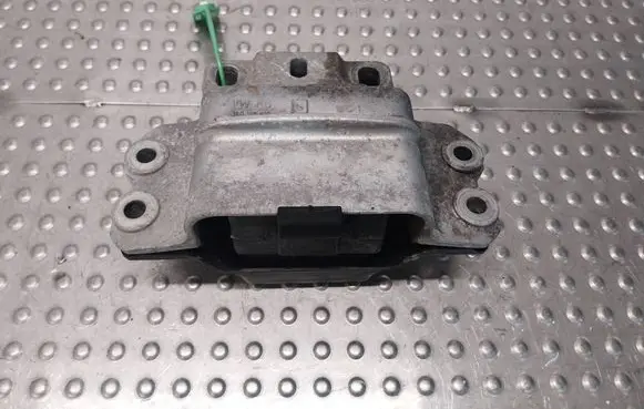 Audi A3 S3 8P Gearbox mounting bracket 1K0199555N