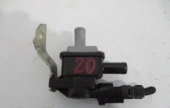 Lexus UX Vacuum valve 1362007110 9091012279
