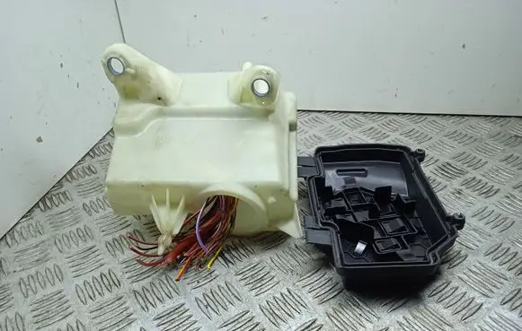 Mercedes-Benz C AMG W205 Fuse box set A2055402428