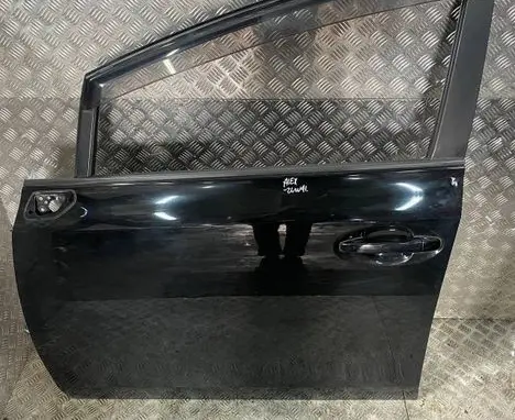 Toyota Prius+ (ZVW40) Front door PRIUSZVW40 MRSU4482782
