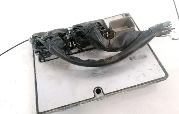 Ford Focus C-MAX Engine control unit/module 5M5112A650RD 5M51-12A650-RD