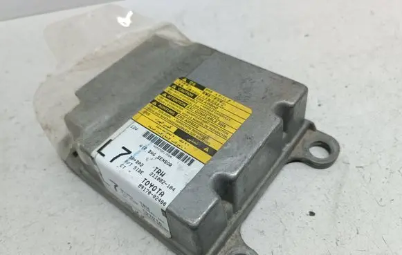 Toyota Corolla E120 E130 Airbag control unit/module 8917002400 211082104
