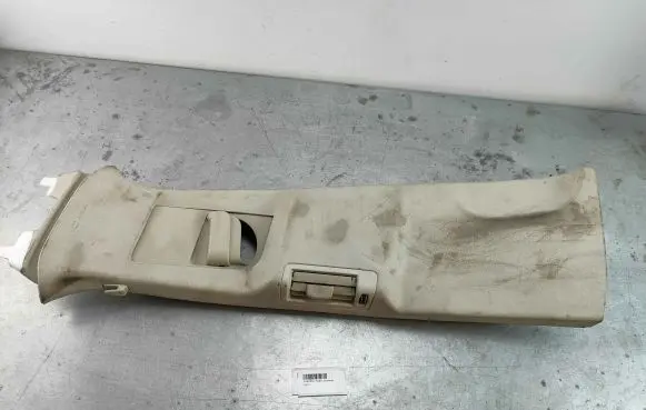 Volvo XC90 (B) pillar trim (top) 31651532