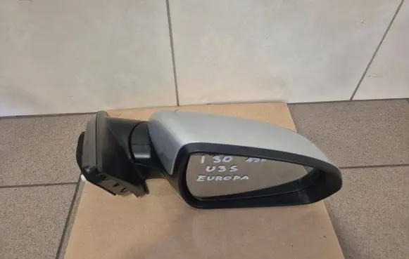 Hyundai i30 Front door electric wing mirror 