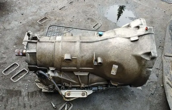 BMW X6 E71 Automatic gearbox 1068050012 ZFS