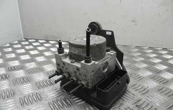 Skoda Superb B8 (3V) ABS control unit/module 5Q0614517DG