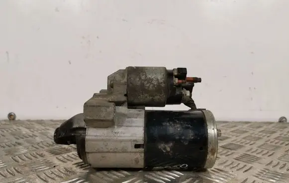 Peugeot 5008 Starter motor 966352888001