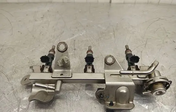 Fuel main line pipe