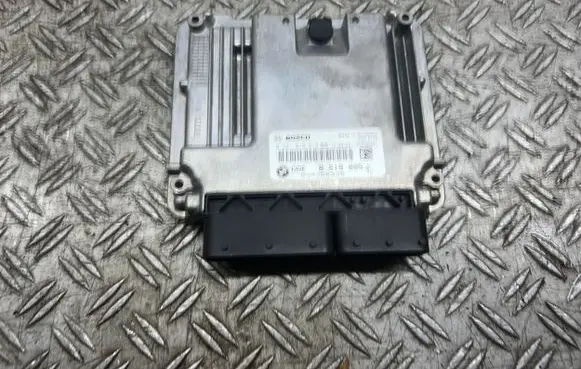 BMW X1 E84 Engine control unit/module 0281018813
