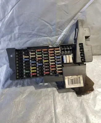Mercedes-Benz B W245 Fuse module 1695451940