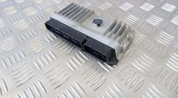 Toyota C-HR I Engine control unit/module 89661F4250