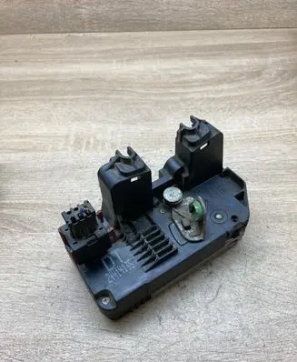 Opel Zafira A Rear door lock 24414135 RIGHTSIDE