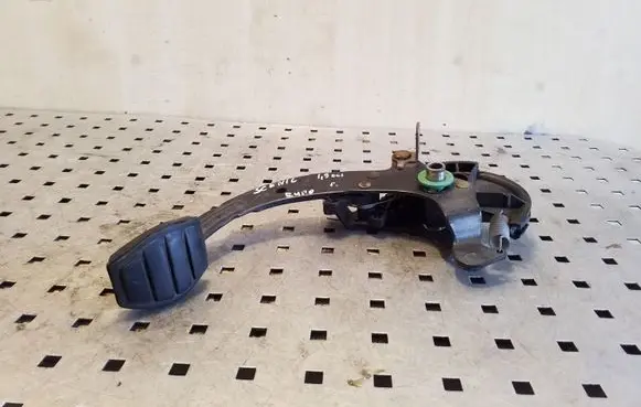 Clutch pedal