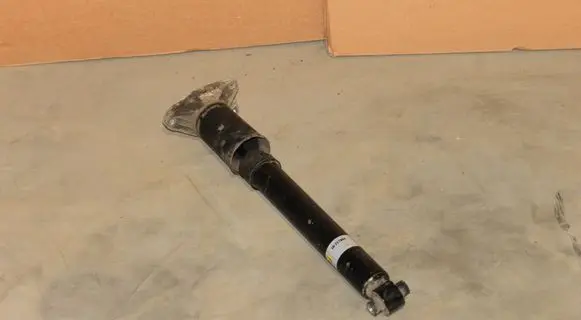Rear shock absorber/damper
