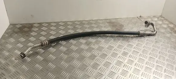 Audi A4 S4 B9 Air conditioning (A/C) pipe/hose 8W0816743B