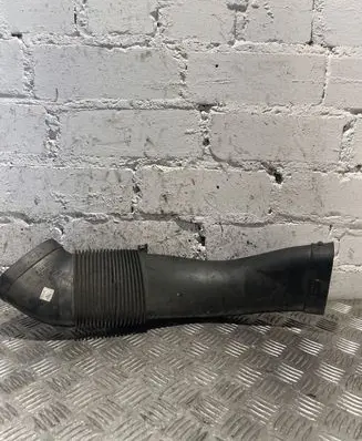BMW X5 F15 Air intake hose/pipe 8514007