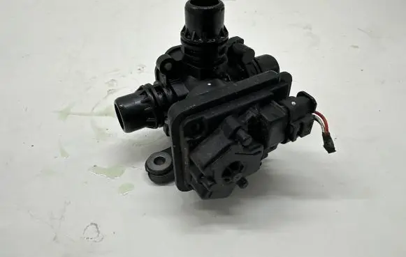 BMW iX Electric auxiliary coolant/water pump 9462116