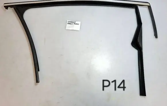 Volkswagen Sharan Front door rubber seal 7N0837432K