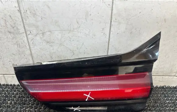 BMW 5 G30 G31 Tailgate rear/tail lights 8493830 662252 662000