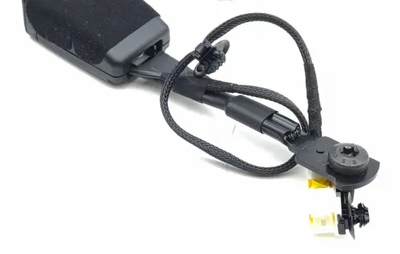 Opel Frontera Front seatbelt buckle 660838300E 11825