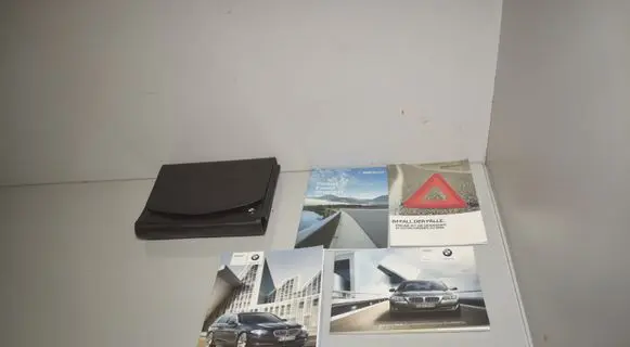 BMW 5 F10 F11 Owners service history hand book 2605040 01402605040 2606021