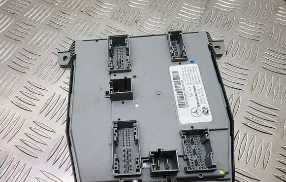 Mercedes-Benz E W213 SAM control unit A2139002808 A2109014203 5DK01077606