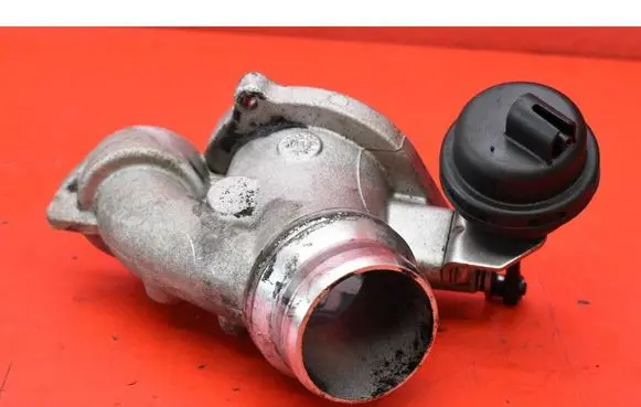 BMW 5 F10 F11 Throttle body valve 7823227