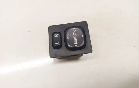 Toyota Corolla Verso AR10 Wing mirror switch 183574 769746d