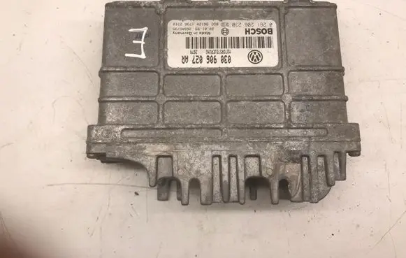 Audi A6 S6 C6 4F Engine control unit/module ECU 030906027AR 0261206230
