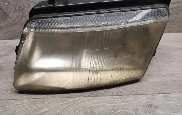 Volkswagen PASSAT B5 Headlight/headlamp