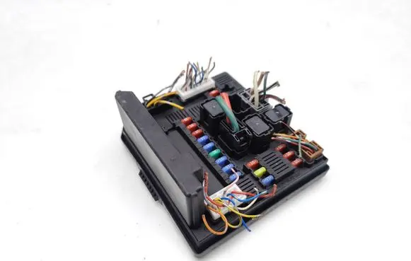 Nissan Qashqai+2 Fuse module