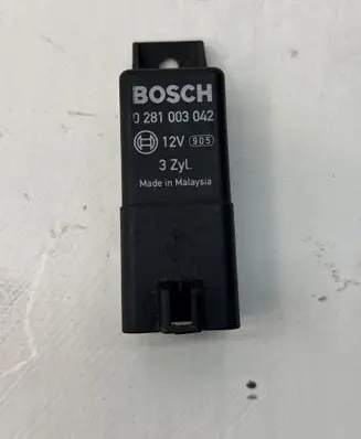 Skoda Fabia Mk2 (5J) Glow plug pre-heat relay 045907282A 0281003042