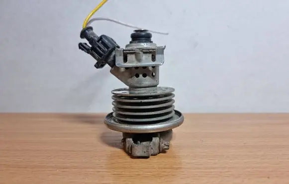 Mercedes-Benz GL X166 AdBlue injector A1644900513