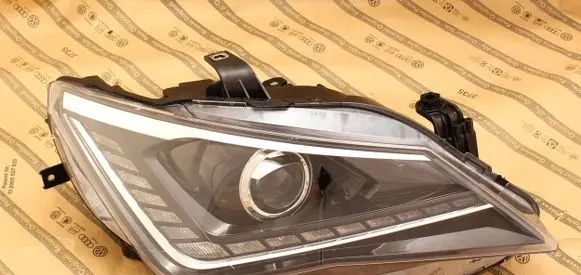 Seat Ibiza IV (6J,6P) Headlight/headlamp 6J1941754K