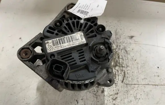 Renault Megane II Generator/alternator 8200667610A 110006298 2543563B