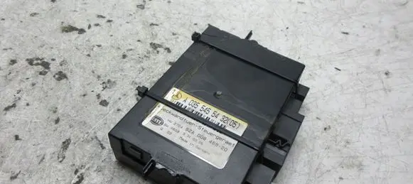 Mercedes-Benz E W211 Tailgate/trunk control unit/module A0355455432