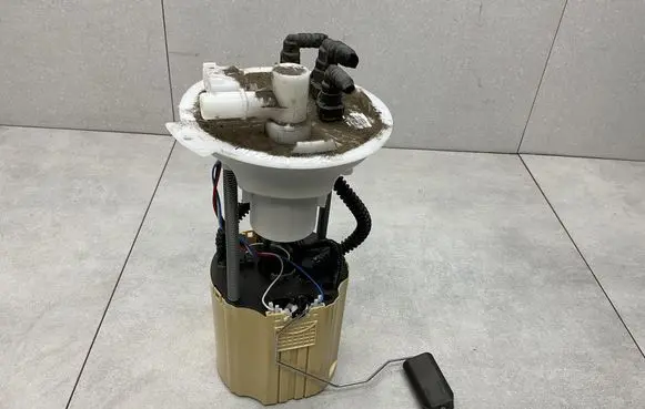 Opel Mokka X In-tank fuel pump 13516838