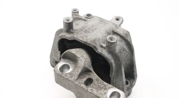 Volkswagen Touran I Engine mount bracket