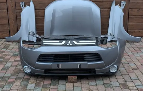 Mitsubishi Outlander Front piece kit 