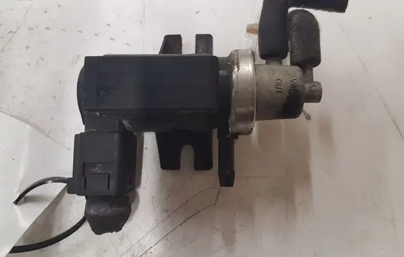 Volkswagen Golf IV Turbo solenoid valve 1J0906627 72290320