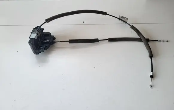 Nissan Pulsar Rear door lock