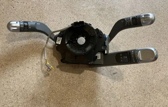 Hyundai Ioniq 5 Wiper turn signal indicator stalk/switch 934B5GI870