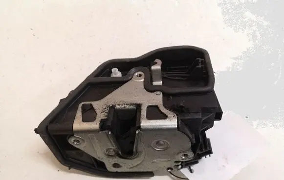 BMW 1 E81 E87 Rear door lock 7167075