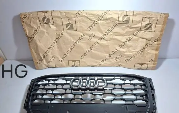 Audi Q2 - Front bumper upper radiator grill 81A853651 BTA70327