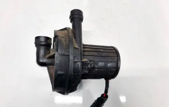Skoda Octavia Mk2 (1Z) Secondary air pump 06A959253B