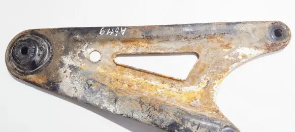 Opel Vectra C Engine mounting bracket