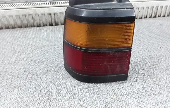 Volkswagen PASSAT B3 Rear/tail lights 333945111