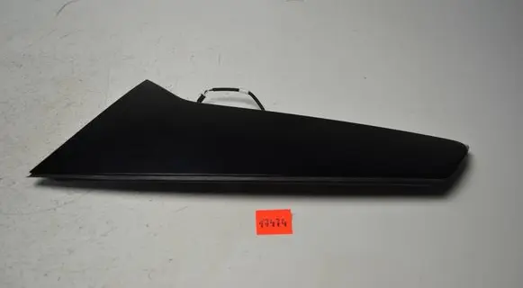 Opel Astra K Tailgate trim 39032119